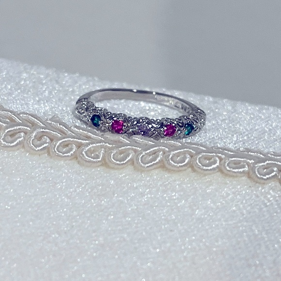 Pretty Bird Gemstone and Silver Necklace and Ring Set New and Sparkly Gift - Picture 9 of 11